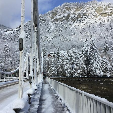 Natali'S House Apartment Borjomi ภายนอก รูปภาพ